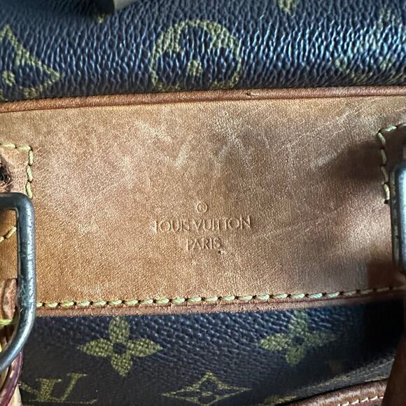 Vintage Louis Vuitton Deauville Bag - Picture 10 of 16